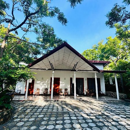 Neem Holiday Bungalow Yala Tissamaharama Dış mekan fotoğraf
